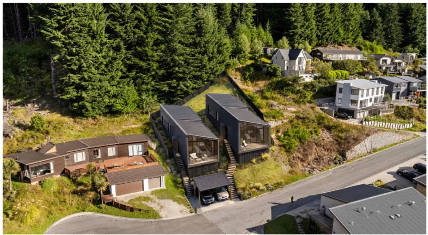 Aerial render of the Te Tihi Villas site and setting, Queenstown
