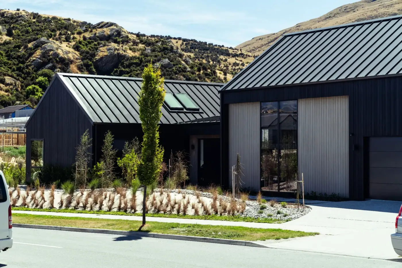 Completed Drysdale Road exterior in daylight, Queenstown